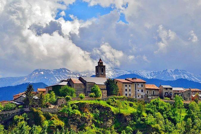 Atico Con Encanto En Bellver De Cerdanya Daire Dış mekan fotoğraf
