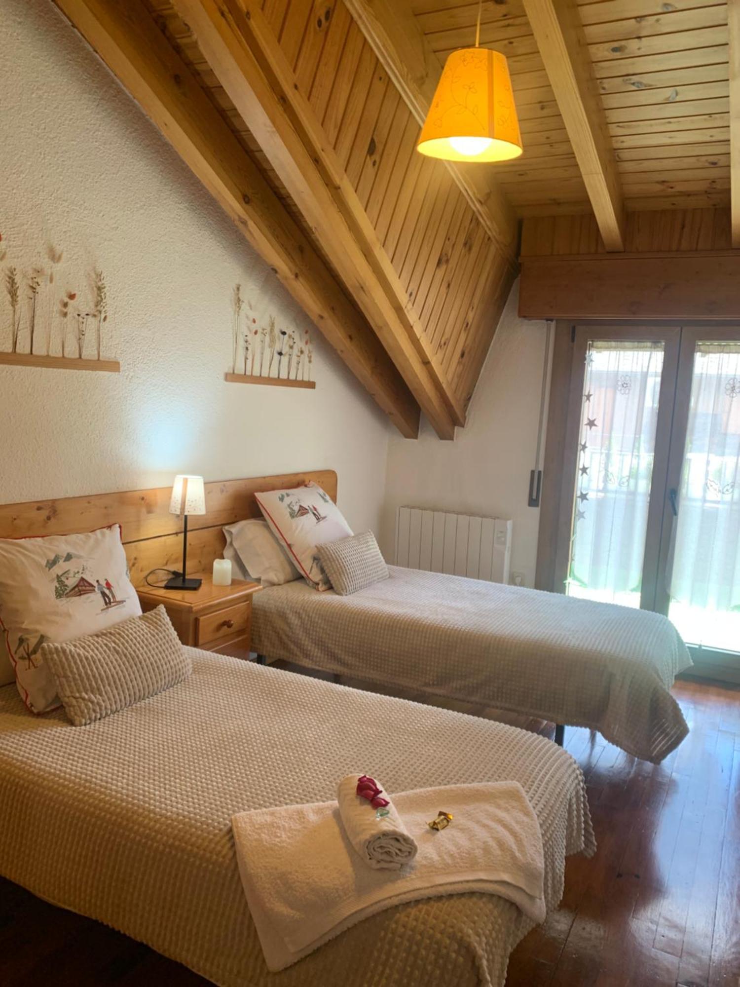 Atico Con Encanto En Bellver De Cerdanya Daire Dış mekan fotoğraf