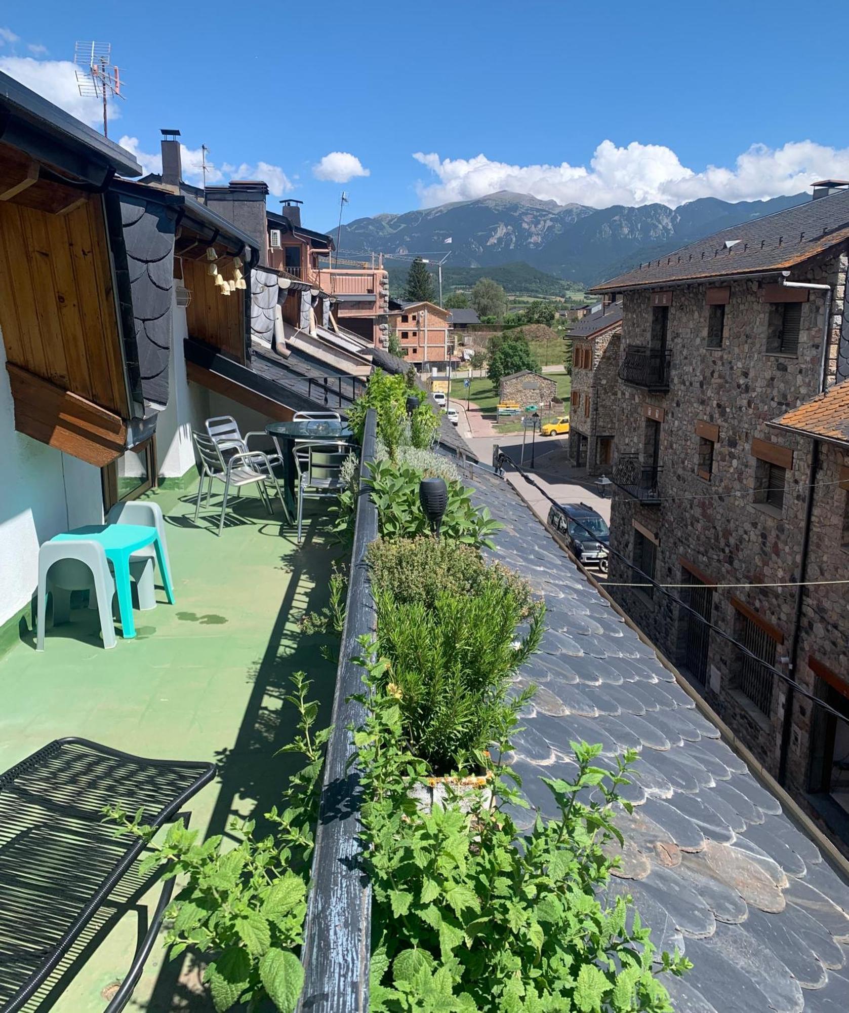Atico Con Encanto En Bellver De Cerdanya Daire Dış mekan fotoğraf