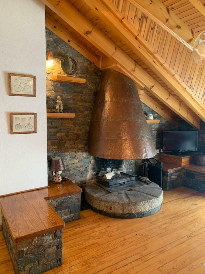 Atico Con Encanto En Bellver De Cerdanya Daire Dış mekan fotoğraf