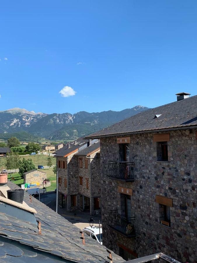 Atico Con Encanto En Bellver De Cerdanya Daire Dış mekan fotoğraf